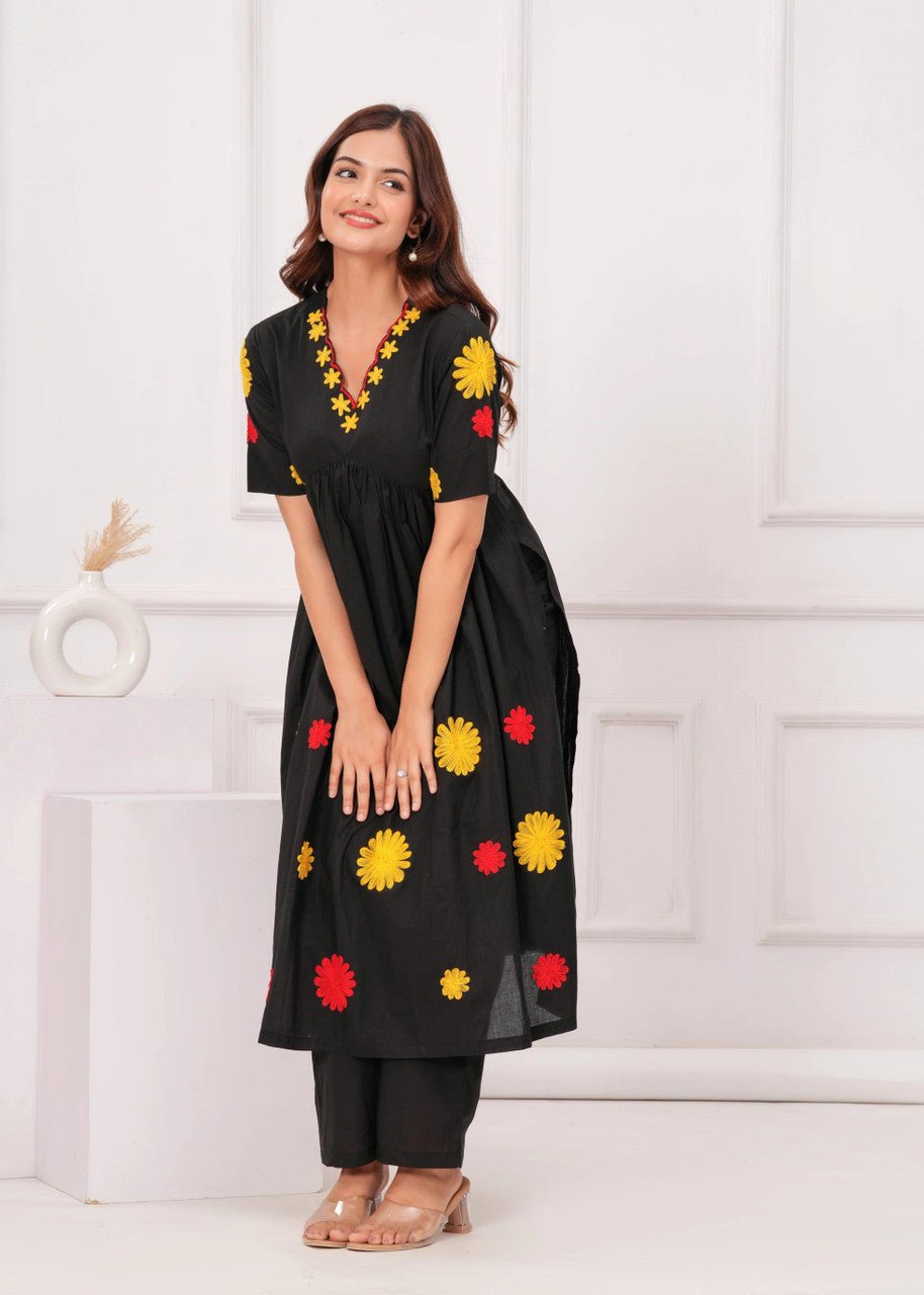 EKRIA Bloom Embroidered Kurta Set - EKRIA