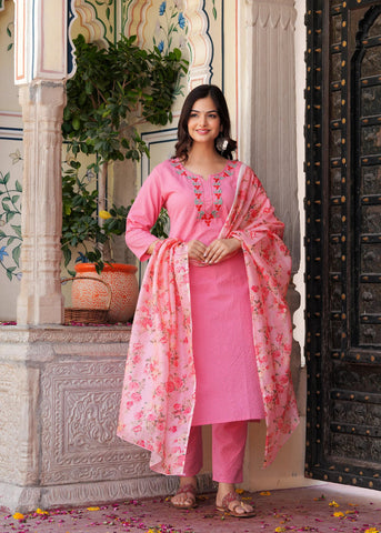 Rose Katha Embroidered Kurta Set